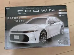 【未開封】TOYOTA CROWN ホワイト　ラジコンカーのサムネイル