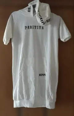 美品‼️REPIPI フード付き半袖ワンピース