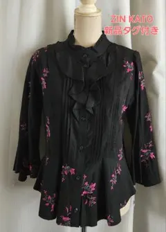 【専用。売約済】未使用タグ付き　ZIN KATO 綺麗な刺繍ブラウスのサムネイル