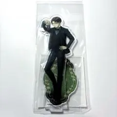 進撃の巨人　リヴァイ　HUBコラボ　アクリルスタンド