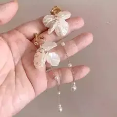 イヤリング　可愛い　花　ロングイヤリング　ブライダル　パール　結婚式　パーティー