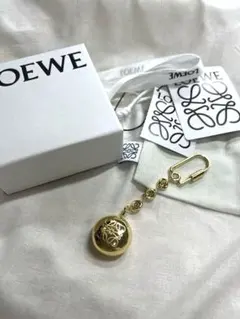 らら様専用】LOEWE ペブル ロケット チャーム ブラック ゴールド