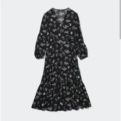 あずき様専用まとめ買い1/2 ユニクロ プリントVネックフレアワンピース L