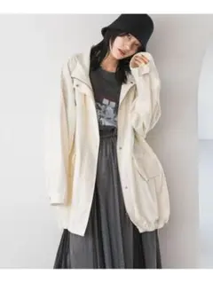 アウター ホワイト JEANASIS