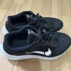 NIKE スニーカー