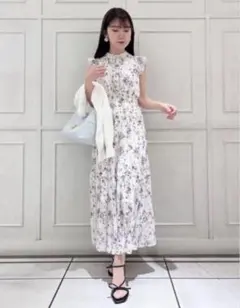 snidel sustainableフリルプリントワンピース 1サイズ IVR