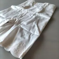 Item thumbnail for item 8d5a928e-6aad-4f40-bd25-b53f4eae0669