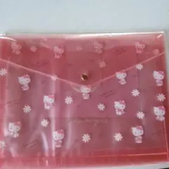 ハローキティ マルチケース ピンク　新品
