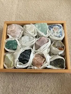 天然石 原石12種セット（水晶・ローズクォーツ他）