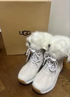 【美品】UGG スノーブーツ ホワイトのサムネイル