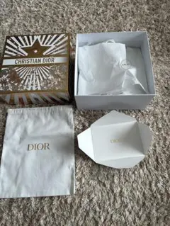 DIOR キャンドルギフト箱 星形デザイン　巾着袋　カードセット