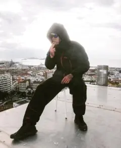 2025年最新】fuc ダウンジャケットの人気アイテム - メルカリ