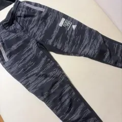 adidas ロングパンツ 140cm ブラック 総柄のサムネイル