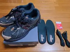 定価24200円 kith new balance 1906R 黒のサムネイル