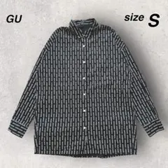 【GU】 ジーユー オーバーサイズシャツ 黒 S 総柄 ロゴ 英語 大きめ