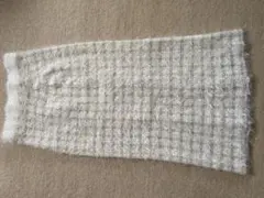 ホワイト系チェック柄ファータイトスカート