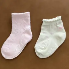 メゾピアノ❤️新品❤️11〜13㎝ 靴下2足セット☆0002