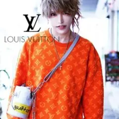 【最安値】LOUISVUITTON　モノグラム　総柄　トレーナーのサムネイル