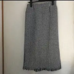 タイトスカート　幾何学模様