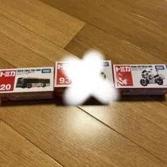 トミカ　新品未開封　4 20 2台 TOMICA 白バイ　エルガ　都営バス