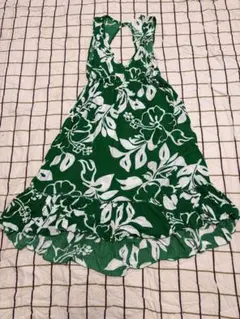 Kaiulani 緑のムームー M〜Lサイズ