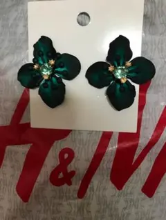 【値下げ】H&M安室奈美恵 フラワーピアス