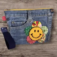 リメイクデニム　パッチワークポーチ　スマイリー　イエロー