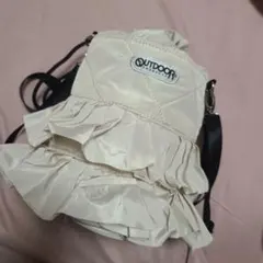 OUTDOOR フリル付きショルダーバッグ アイボリー