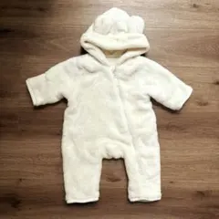 [美品] ベビー もこもこ くまちゃん ロンパース アウター 白 60〜70
