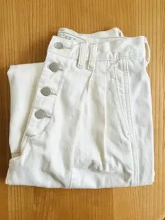 GU ワイドジーンズ by rokh オフホワイトM 裾上げ 股下69cm