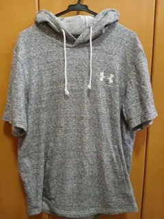 Under Armour グレー フード付きパーカー XXL