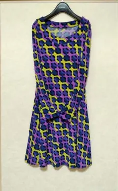 ★美品★幾何学模様 カラフル Ａライン 膝丈 ワンピース