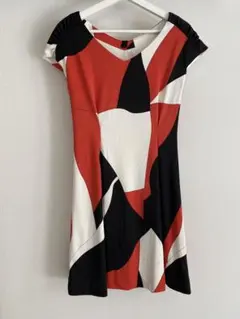 【美品】LE SOIR モダン柄 ワンピース 日本製 38 Mサイズ