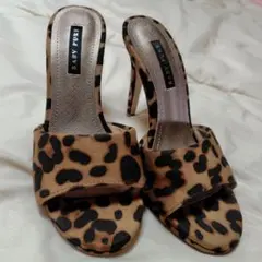 BABY PURE ヒョウ柄ミュール 高ヒール