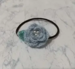 新品☆未使用☆ファミリア 可愛いお花のヘアゴム 水色 カプセルトイ