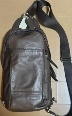 良品 COACH ボディバッグ トンプソン レザー ダークブラウン