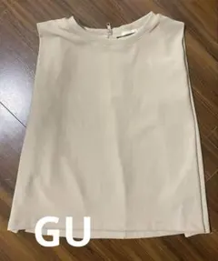 ベージュ ノースリーブ トップス　シャツ　GU 春夏　オフィスカジュアル