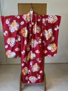 七五三 7歳 四つ身 着物のみ 赤地 菊 桜 鹿の子柄 七五三 7歳 四つ身 着物のみ 赤地 菊 桜 鹿の子柄 - メルカリ