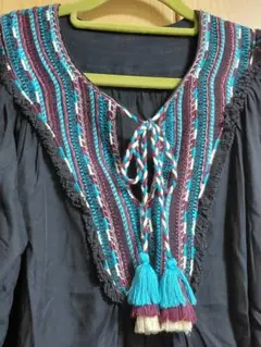【ADAM ET ROPE】刺繍タッセル付き チュニックのサムネイル