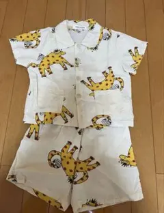 セットアップ　90-100サイズ　シャツ　ショートパンツ