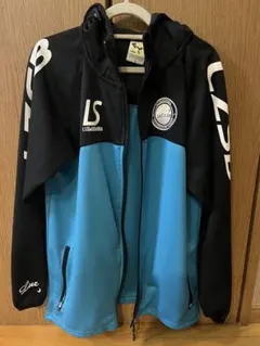 Luz e Sombra フード付きジャケット S