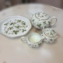 WEDGWOOD ワイルドストロベリー ティーポット シュガー クリーマー