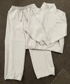 即日完売品！TRUNC ドットスウェットセットアップ 春色ベージュ未使用