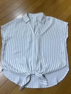 ストライプ Vネック 半袖シャツ M