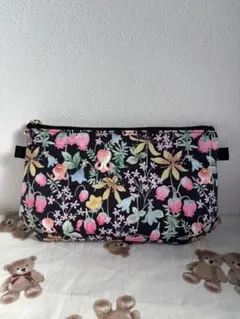 Item thumbnail for item 136efa9c-1b76-41e0-998c-2fbec24c6a82