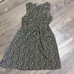 any fam 花柄 ノースリーブ ワンピース ネイビー　美品のサムネイル