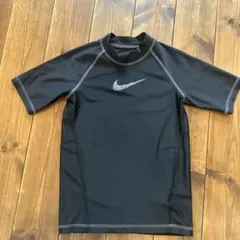 Nike ラッシュガード XS ブラック　130