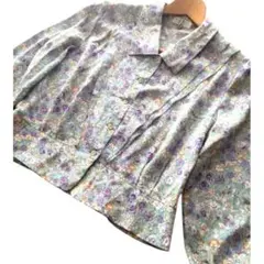 レトロ　リバティ　総柄ブラウス　フリル　クロップド　切り替え　VINVERTのサムネイル