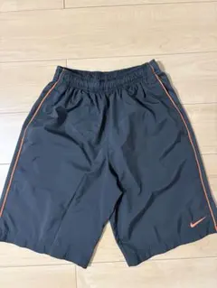 Nike DRI-FIT ショートパンツ M