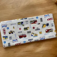 車　乗り物　オックス生地　プリント生地　アイボリー　110×50センチ